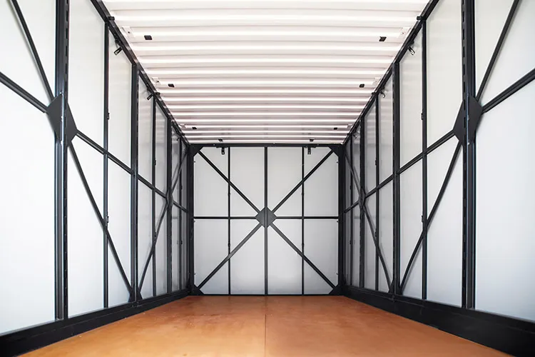 Intérieur d'un container mobile Boxwell 2