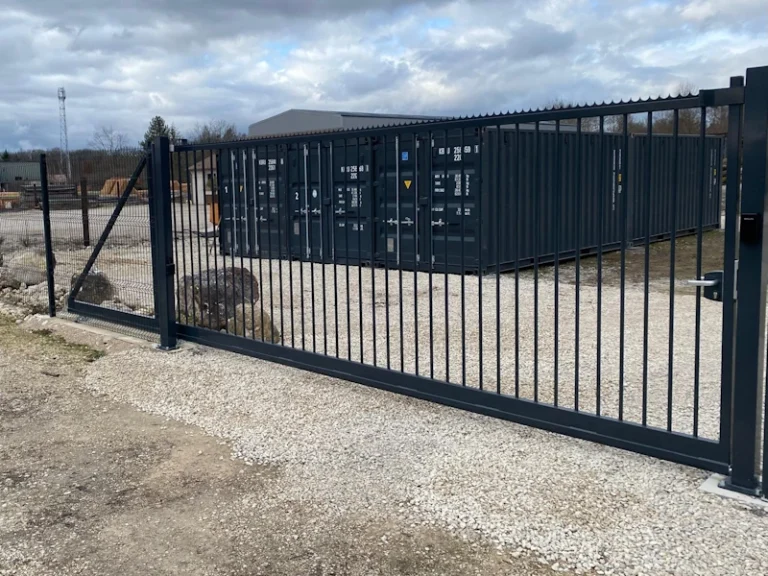 Adopte un conteneur fournisseur leader des centres de selfstockage en containers