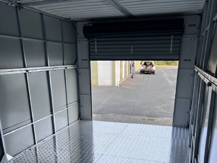 Box extérieur conteneur selfstockage Boxwell avec sol métallique en aluminium larmé