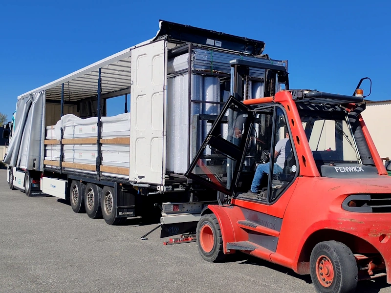 Containers Boxwell en colis - chargement tautliner 1