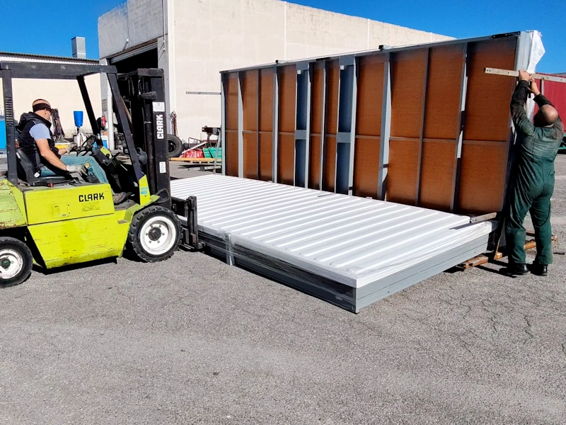 Décolisage des containers de selfstockage box extérieurs Boxwell - 3