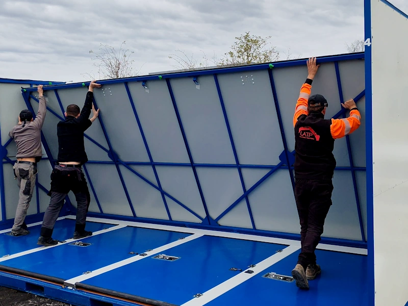 Montage des containers démontables box extérieurs Boxwell 9