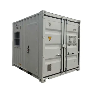 Petit container maritime avec porte piétonne et fenêtre latérale